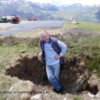 Le trou pour ancrer la nouvelle manche à air